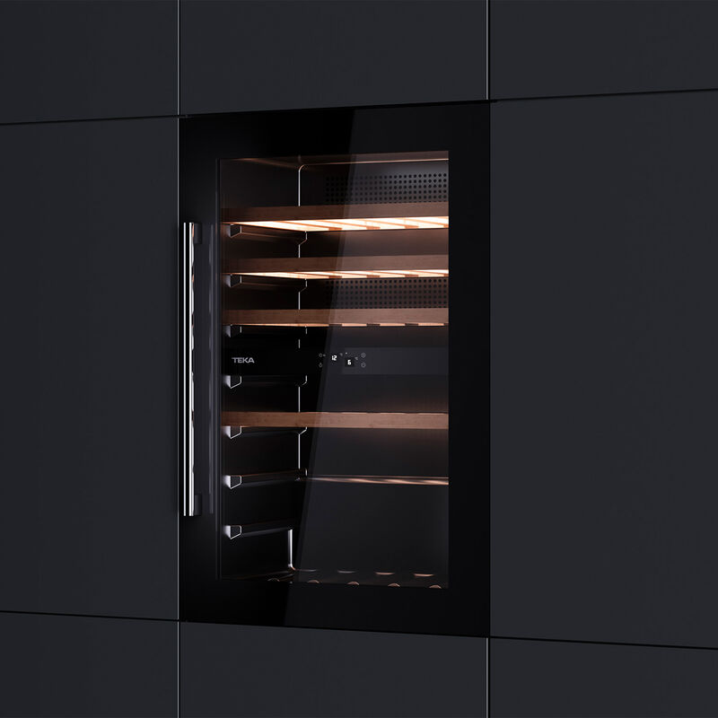 CAVA DE VINO DOMÉSTICO RVI-20046 GBK 59X55.7X88.6 CM